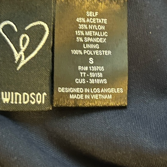 Beautiful dark blue long flowing dress - Picture 13 of 16